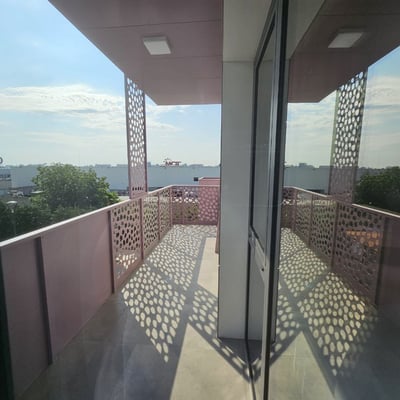 Аренда новой комфортной 2-комнатной квартиры 50 м² в районе Tomis Plus, Констанца, Румыния